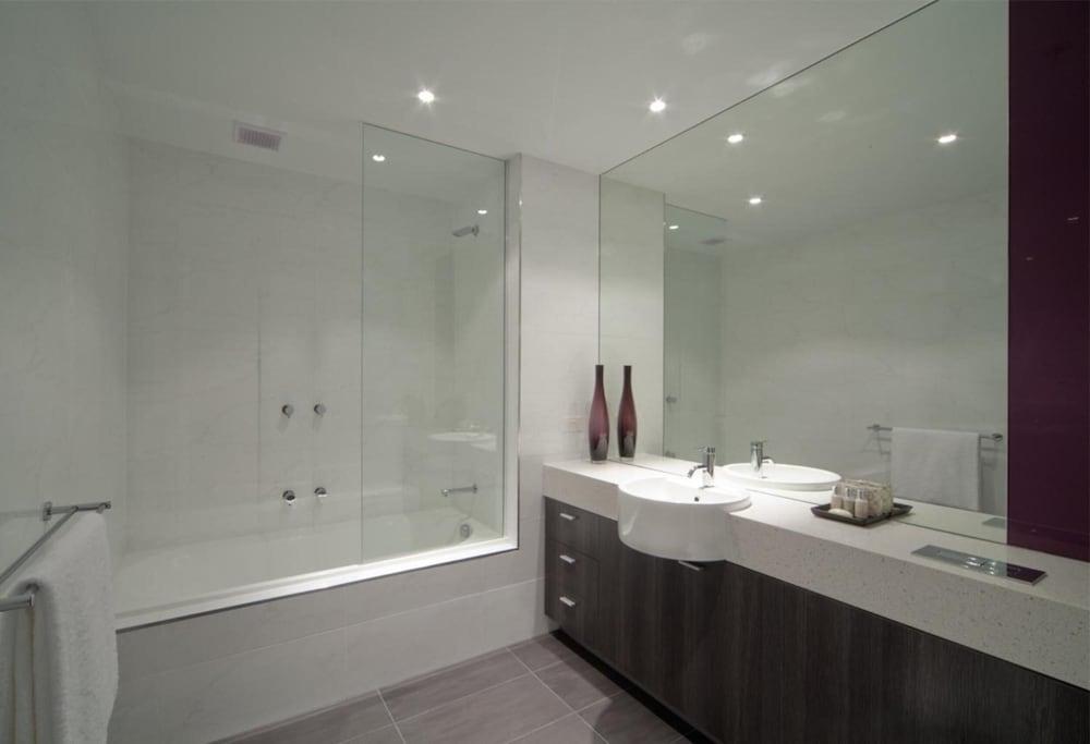 Tyrian Serviced Fitzroy 4* Melbourne